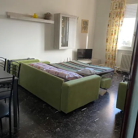 Panoramic Over Center Apartment